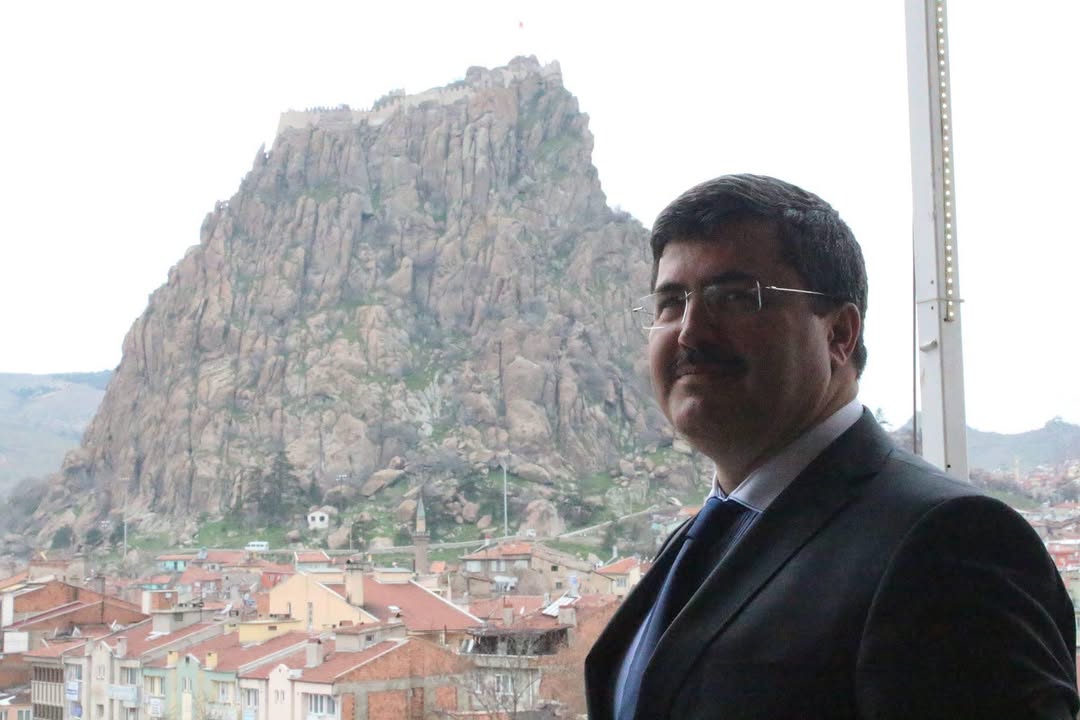 Ak Parti Milletvekili Ali Özkaya: 'Biz Karahisar Kalesine ve Millete Sırtını Dayıyoruz'